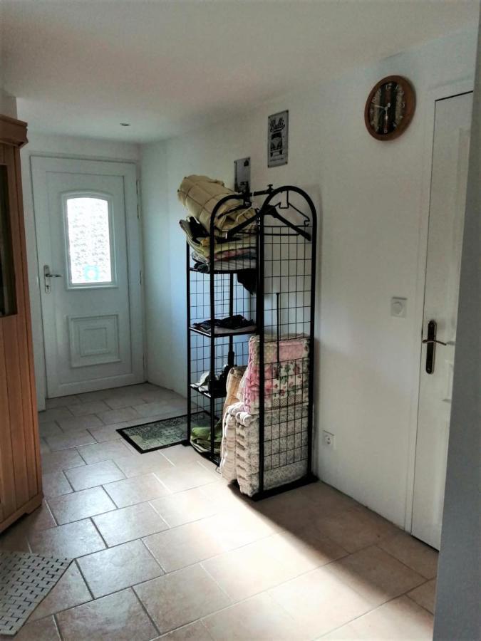 Bed and Breakfast Les Gremilles Bassoncourt Экстерьер фото